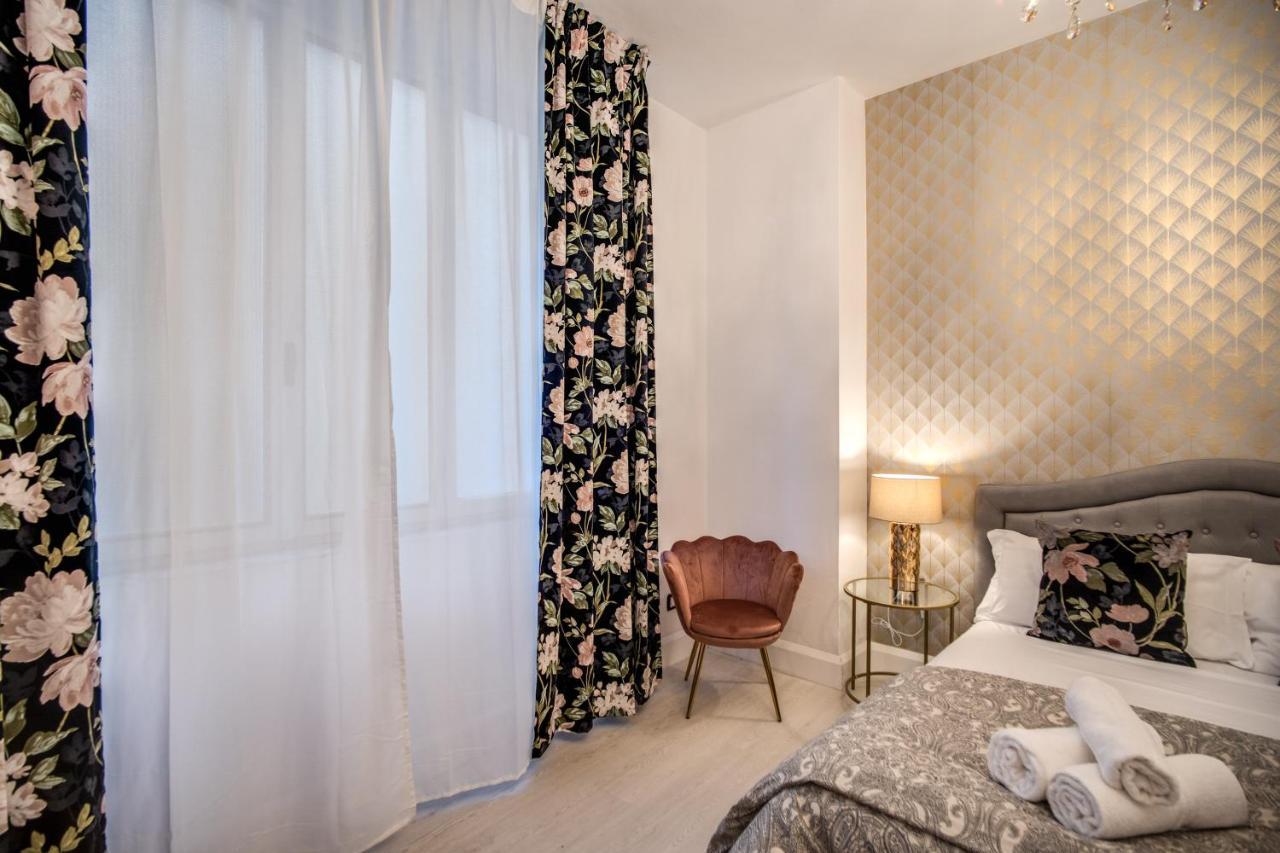 Aweshomeitaly - White Mirrors Apartment ピサ エクステリア 写真